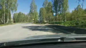 Остановка в поселке Малышева.